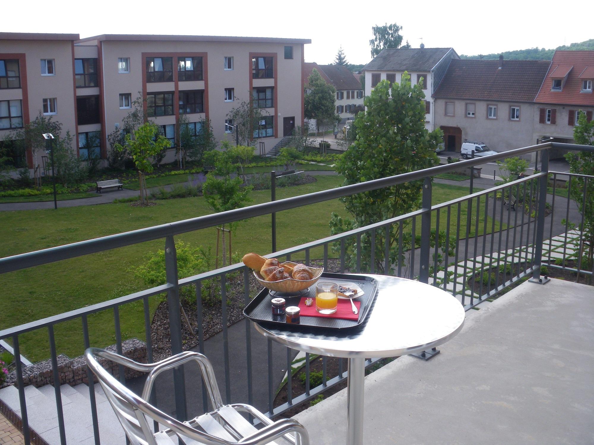 Comfort Aparthotel Mutzig Portes D'Alsace Екстер'єр фото